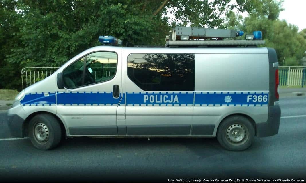 Ciągnik rolniczy na drodze ekspresowej S-3. Policja interweniuje