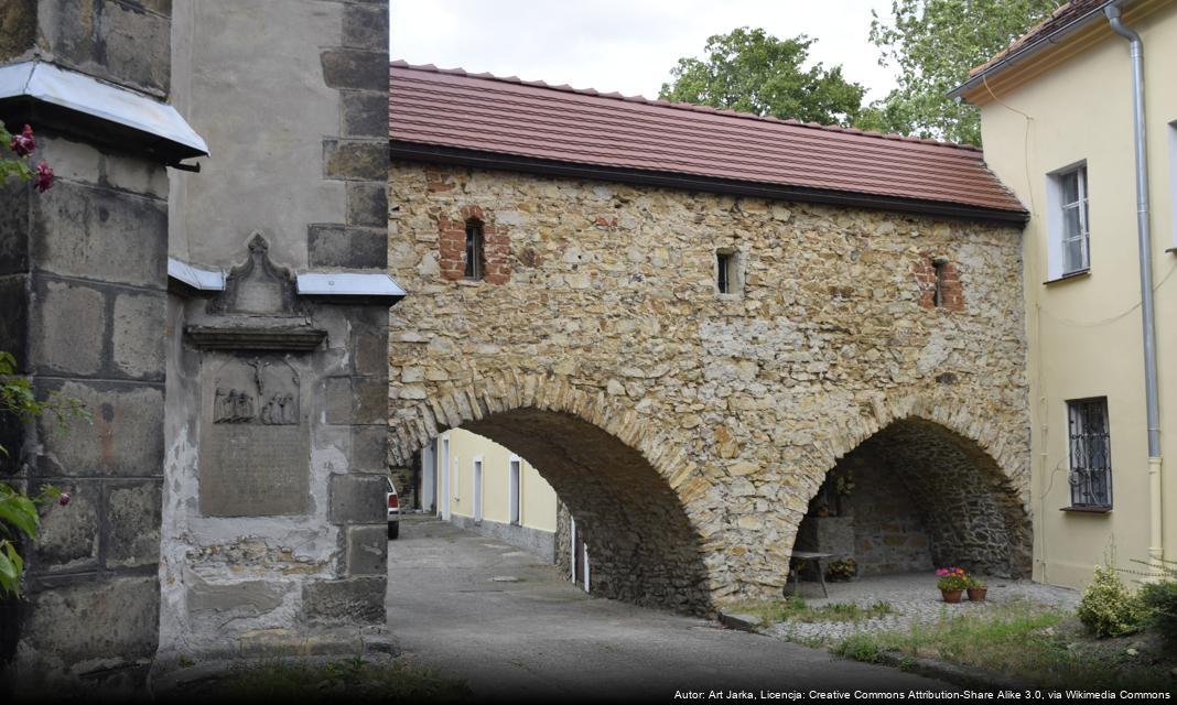 Procesja w uroczystość Wszystkich Świętych w Jaworze